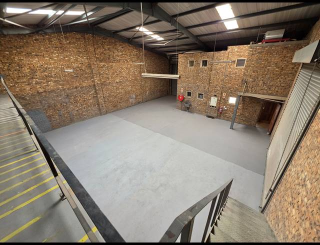 450M² FACTORY TO LET IN ANDERBOLT